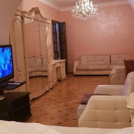 Apartment Irma Rustaveli 57 Batumi Luaran gambar