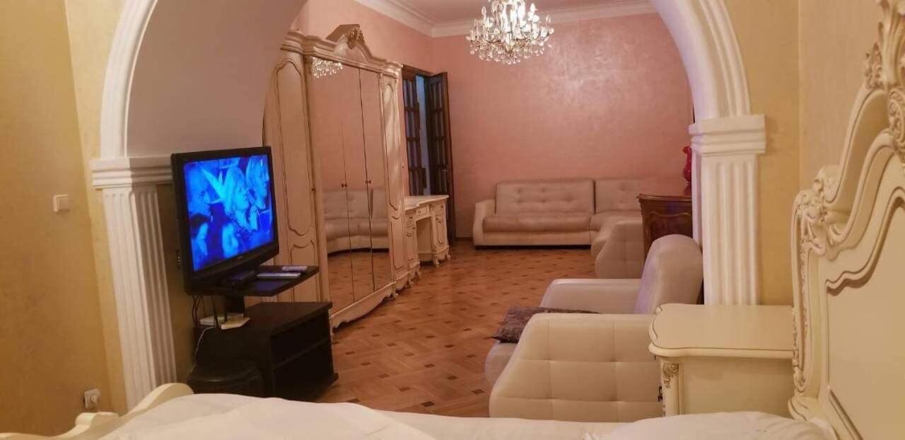 Apartment Irma Rustaveli 57 Batumi Luaran gambar